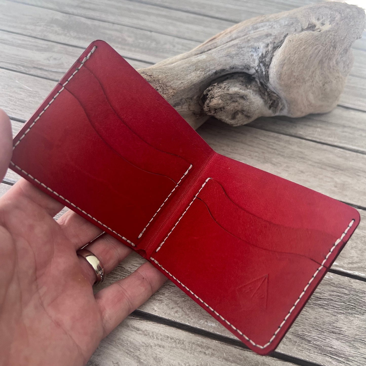 Kangaroo Bifold Wallet Rose